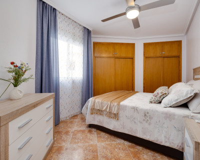 Alquiler a largo plazo - Apartamento / piso - Guardamar del Segura - Mercadona