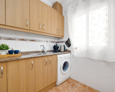 Alquiler a largo plazo - Apartamento / piso - Guardamar del Segura - Mercadona