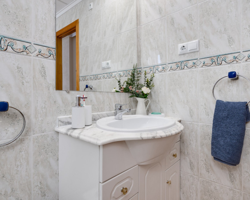 Alquiler a largo plazo - Apartamento / piso - Guardamar del Segura - Mercadona