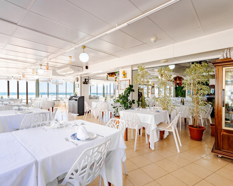 Sale - Commercial property - Guardamar del Segura - Guardamar Playa