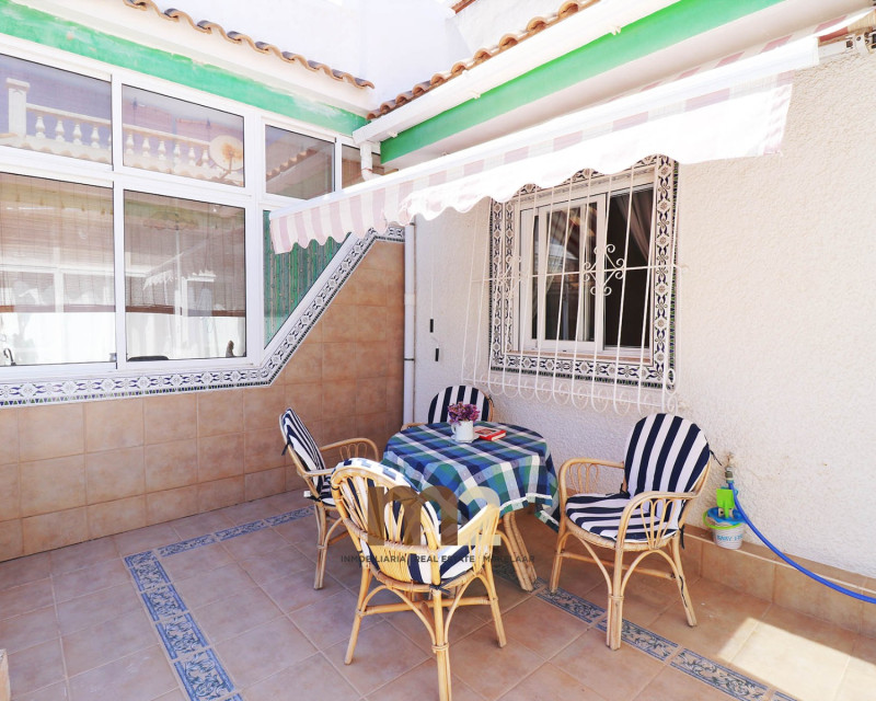 Alquiler a largo plazo - Bungalow - Guardamar del Segura - Urb. Edén