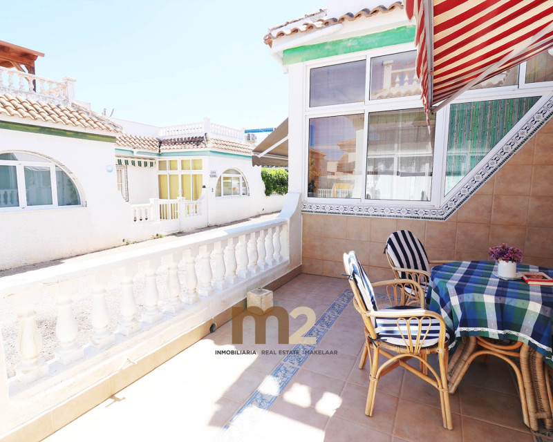 Alquiler a largo plazo - Bungalow - Guardamar del Segura - Urb. Edén