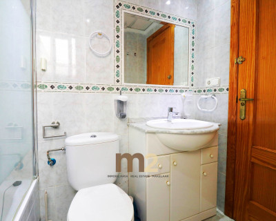 Alquiler a largo plazo - Apartamento / piso - Guardamar del Segura - Mercadona