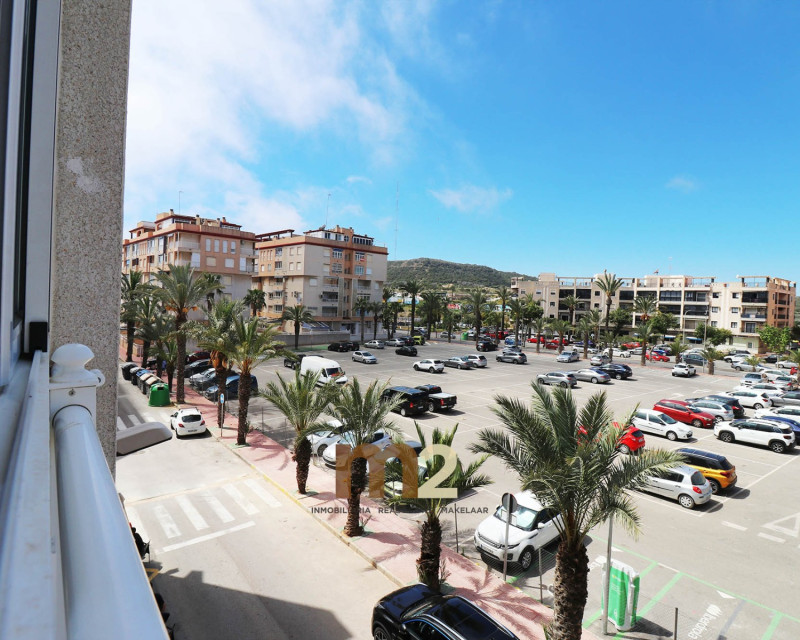 Alquiler a largo plazo - Apartamento / piso - Guardamar del Segura - Mercadona