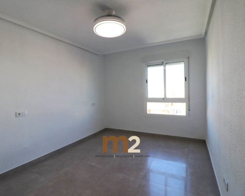 Alquiler a largo plazo - Apartamento / piso - Guardamar del Segura - Mercadona
