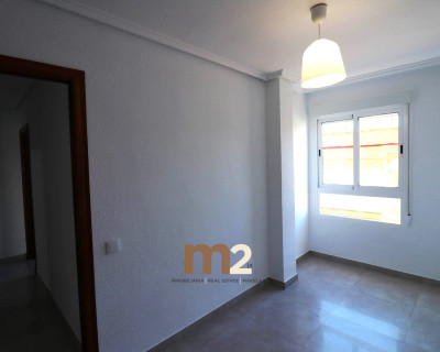 Alquiler a largo plazo - Apartamento / piso - Guardamar del Segura - Mercadona