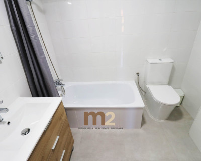 Alquiler a largo plazo - Apartamento / piso - Guardamar del Segura - Mercadona