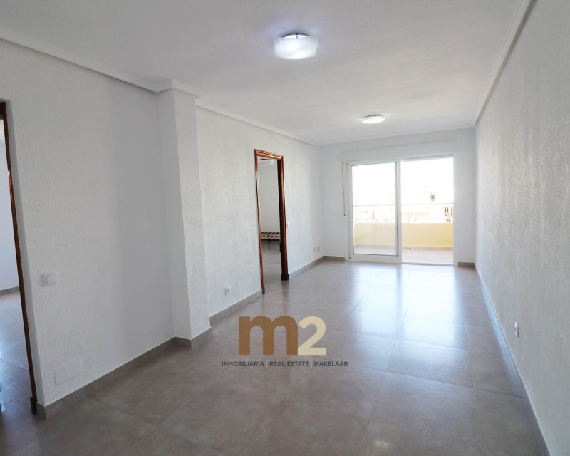 Alquiler a largo plazo - Apartamento / piso - Guardamar del Segura - Mercadona