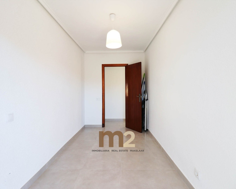Alquiler a largo plazo - Apartamento / piso - Guardamar del Segura - Mercadona