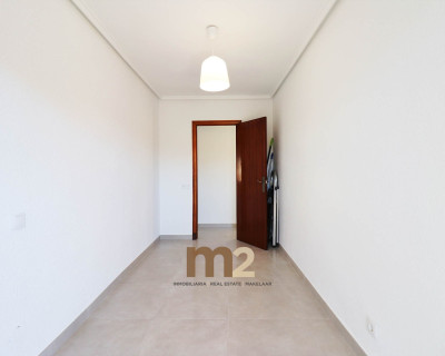 Alquiler a largo plazo - Apartamento / piso - Guardamar del Segura - Mercadona