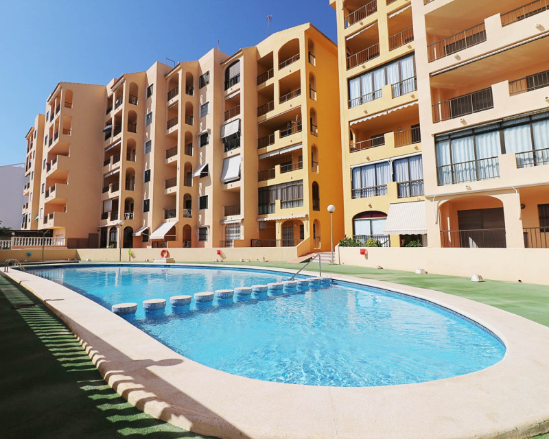 Segunda mano - Apartamento / piso - Guardamar del Segura - Mercadona