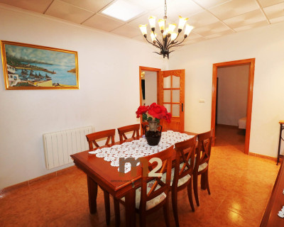 Alquiler a largo plazo - Casa - Guardamar del Segura - Mercadona