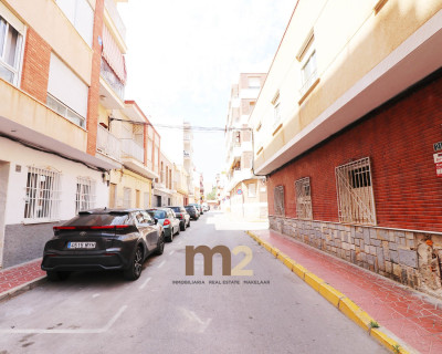 Segunda mano - Apartamento / piso - Guardamar del Segura - Mercadona