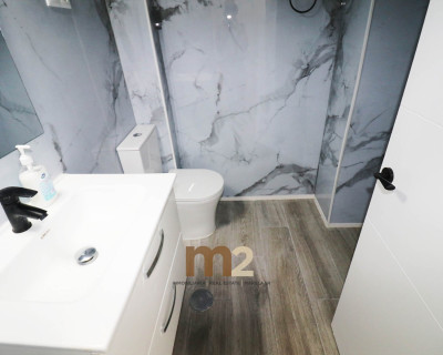Segunda mano - Apartamento / piso - Guardamar del Segura - Mercadona
