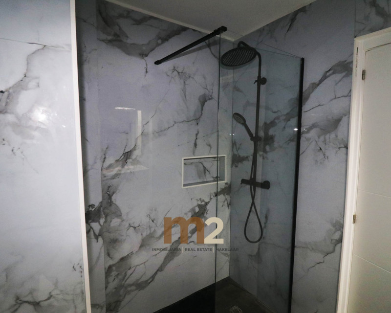 Segunda mano - Apartamento / piso - Guardamar del Segura - Mercadona