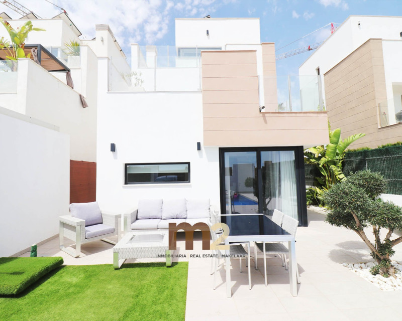 Herverkoop - Chalet - Guardamar del Segura - Urb. El Raso