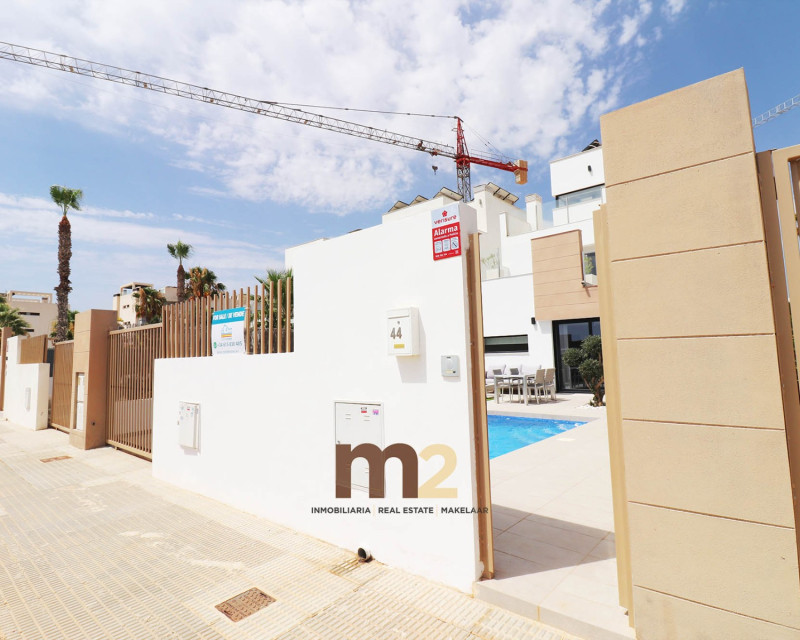 Herverkoop - Chalet - Guardamar del Segura - Urb. El Raso