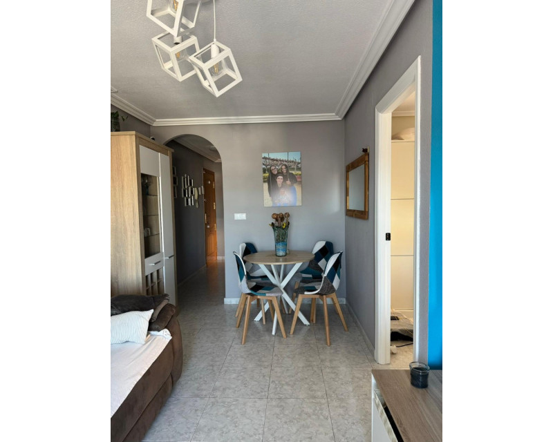 Sale - Apartment / flat - Torrevieja - Centro