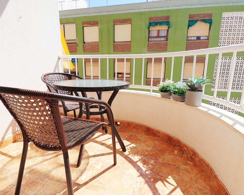 Alquiler a largo plazo - Apartamento / piso - Guardamar del Segura - Mercadona