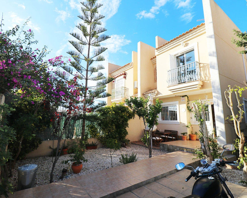 Segunda mano - Bungalow - Guardamar del Segura - Urb. Pinomar