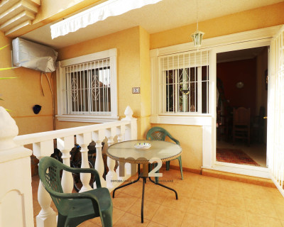 Herverkoop - Bungalow - Guardamar del Segura - Urb. Pinomar