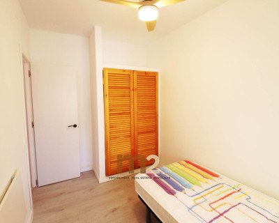 Alquiler a largo plazo - Apartamento / piso - Torrevieja - Torrelamata - La Mata