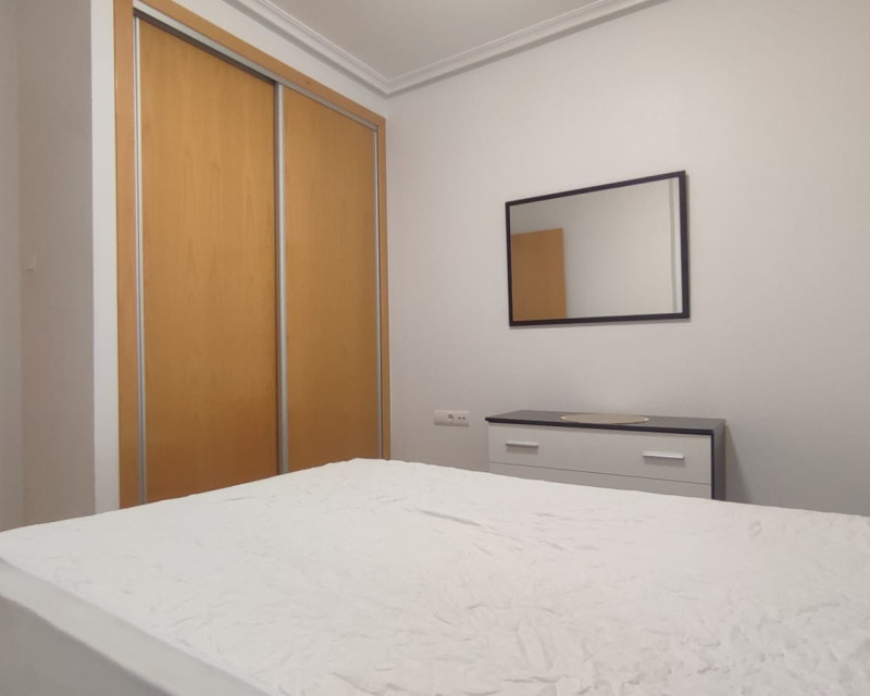 Alquiler a largo plazo - Apartamento / piso - Guardamar del Segura - Mercadona