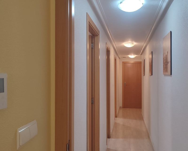 Alquiler a largo plazo - Apartamento / piso - Guardamar del Segura - Mercadona