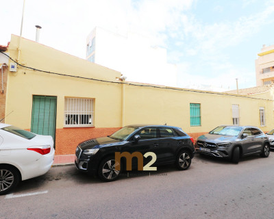 Alquiler a largo plazo - Apartamento / piso - Guardamar del Segura - Centro