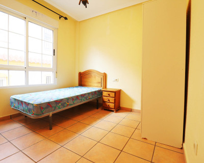 Alquiler a largo plazo - Bungalow - Guardamar del Segura - Urb. Los Estaños