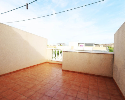 Alquiler a largo plazo - Bungalow - Guardamar del Segura - Urb. Los Estaños