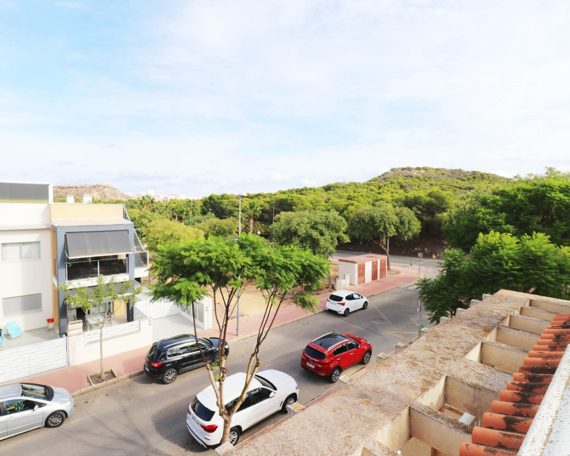 Alquiler a largo plazo - Bungalow - Guardamar del Segura - Urb. Los Estaños