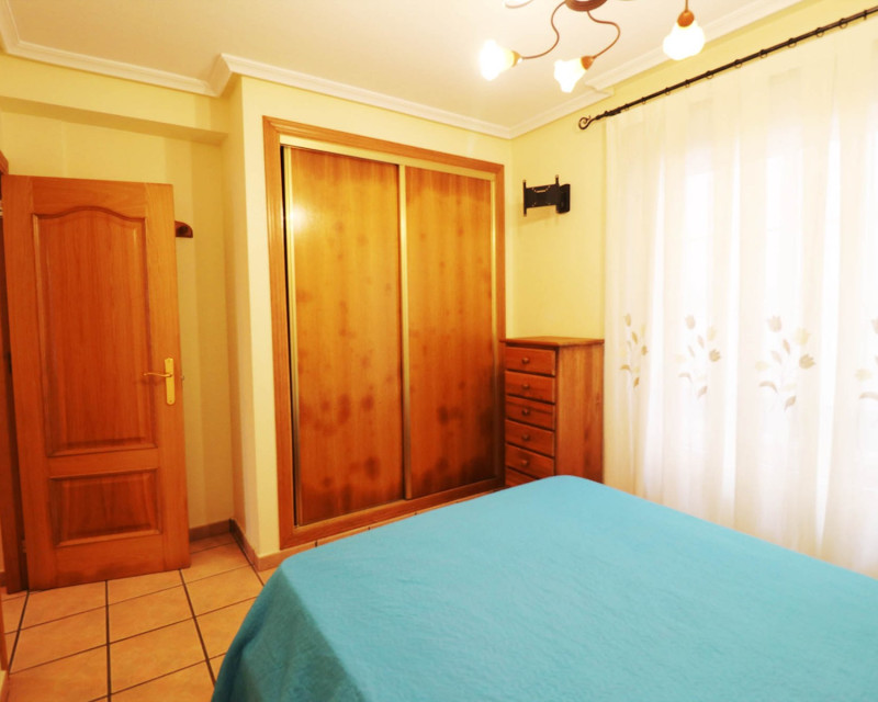 Alquiler a largo plazo - Bungalow - Guardamar del Segura - Urb. Los Estaños