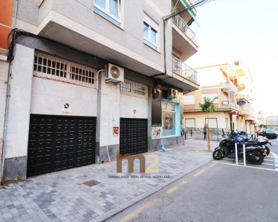Segunda mano - Local comercial - Torrevieja - Centro