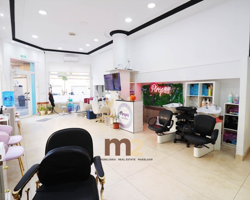 Segunda mano - Local comercial - Torrevieja - Centro