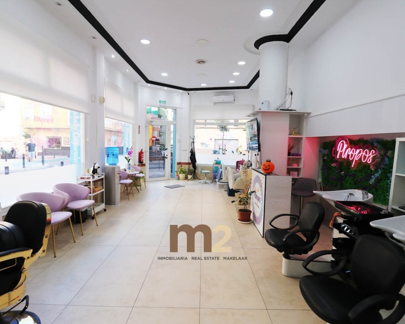 Segunda mano - Local comercial - Torrevieja - Centro