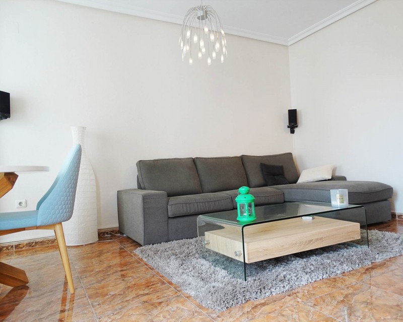 Lang termijn verhuur - Appartement / flat - Torrevieja - Centro